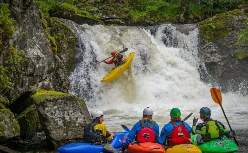 La Comisión de Economía evalúa ley para mejorar la seguridad en turismo aventura.