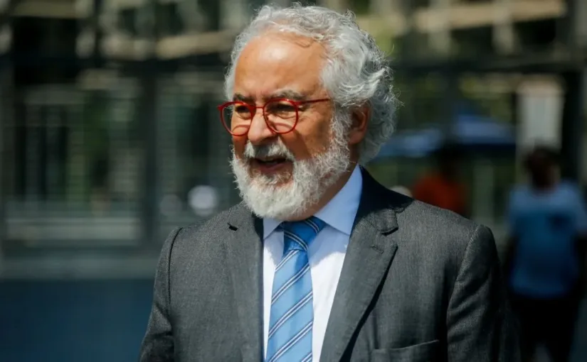 La Fiscalía Oriente mantiene arresto domiciliario para Hermosilla y Villalobos.