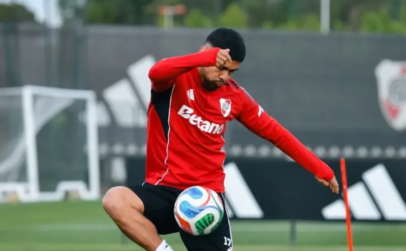 Paulo Díaz se queda en River Plate y brilla en su primera titularidad.