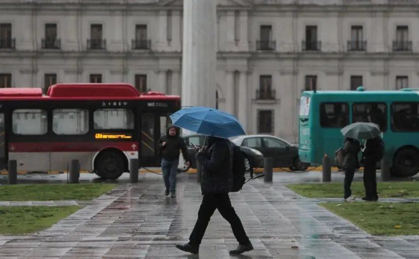 Lluvias en Santiago: ¿Cuándo comenzará el cambio climático este sábado tras la ola de calor extremo?