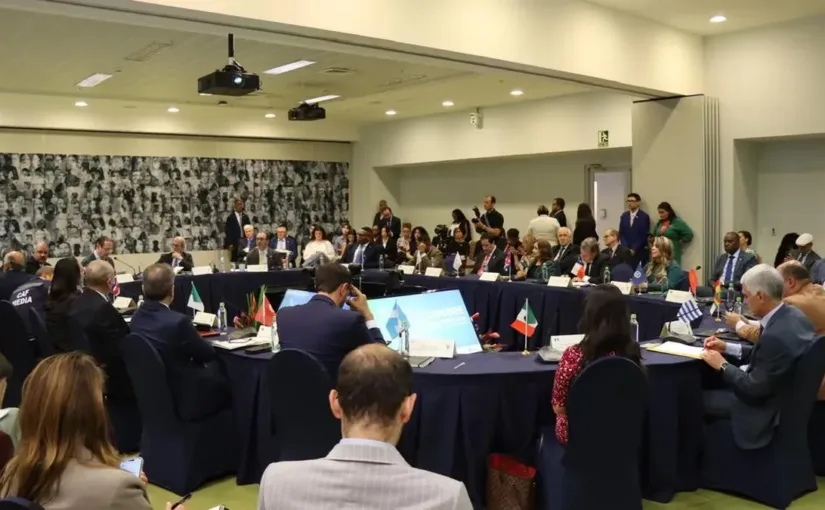 Lagos y Flores en la Cumbre Parlamentaria de América Latina y El Caribe 2026 en Panamá.